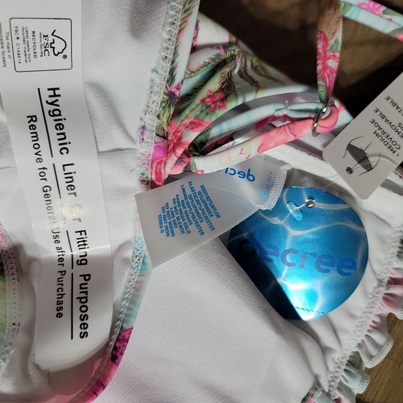 Decree Womens Swimsuit XXL Island Escape Textured One Piece Beach Resort Floral - Picture 11 of 11